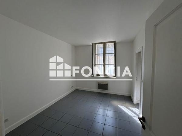 Location Appartement 3 pièces 55 m² - 12-14 RUE LEDRU ROLLIN Avignon 84000