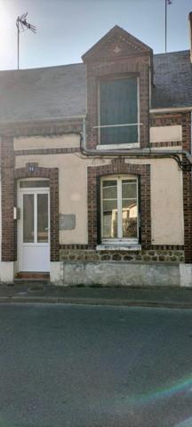 Proche du centre ville, avec terrain spacieux.