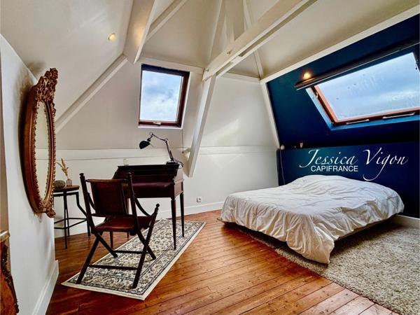 GRANDE MAISON FAMILIALE - 203 m² - CENTRE-VILLE MONTIVILLIERS – 5 Chambres – GRAND GARAGE – Jardin Paysagé de 490 m²