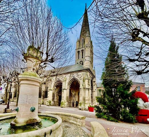 GRANDE MAISON FAMILIALE - 203 m² - CENTRE-VILLE MONTIVILLIERS – 5 Chambres – GRAND GARAGE – Jardin Paysagé de 490 m²