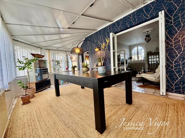 GRANDE MAISON FAMILIALE - 203 m² - CENTRE-VILLE MONTIVILLIERS – 5 Chambres – GRAND GARAGE – Jardin Paysagé de 490 m²