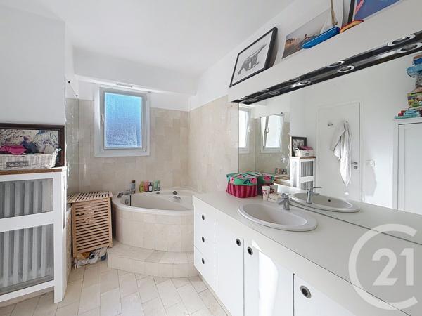 Appartement F3 à vendre  4 pièces - 64,60 m2 PARIS - 75010