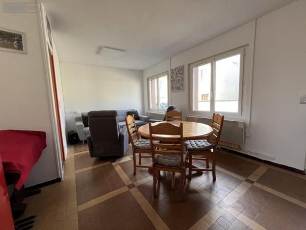 Maison à vendre à Saint-Calais dans la Sarthe (72120), ref : 72033-382