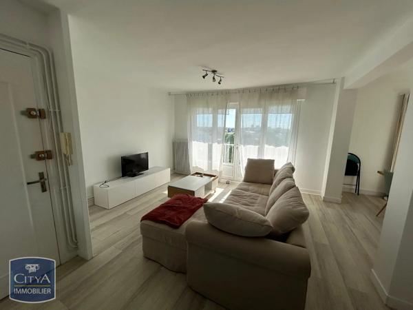 Appartement à louer 3 pièces 66.69m² La Rochelle (17000)