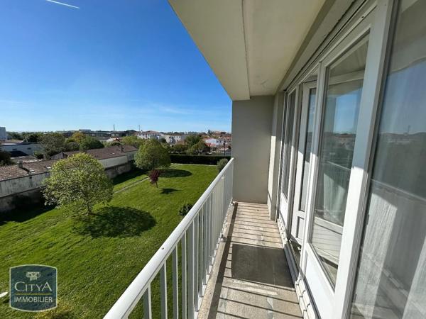 Appartement à louer 3 pièces 66.69m² La Rochelle (17000)