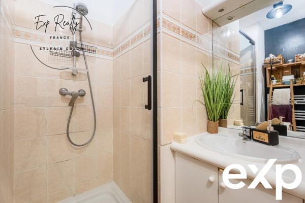 Appartement T4 situé 1er étage avec box simple et garage simple