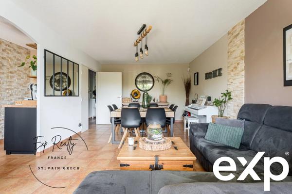 Appartement T4 situé 1er étage avec box simple et garage simple