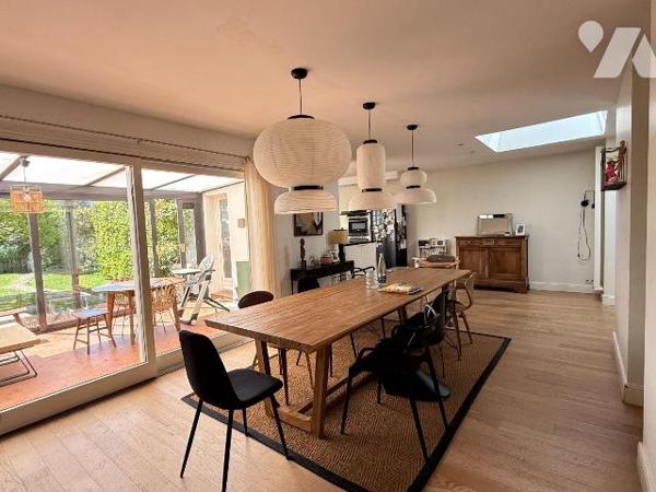 Maison à vendre à SAINT-OMER dans le Pas-de-Calais (62).

Au pied de la ville, magnifique mai...
