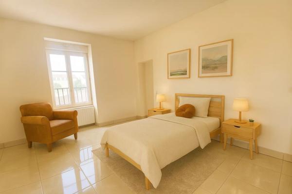 03200 VICHY - APPARTEMENT-  4 PIÈCES  AVEC 2 BALCONS -TERRASSE -BOX ET CAVE -COEUR DE VILLE