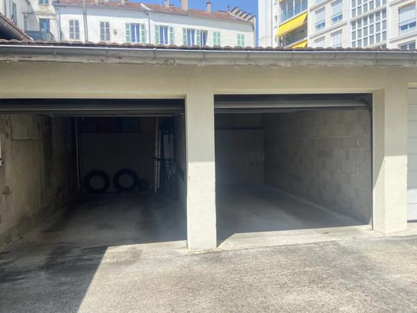 03200 VICHY - APPARTEMENT-  4 PIÈCES  AVEC 2 BALCONS -TERRASSE -BOX ET CAVE -COEUR DE VILLE