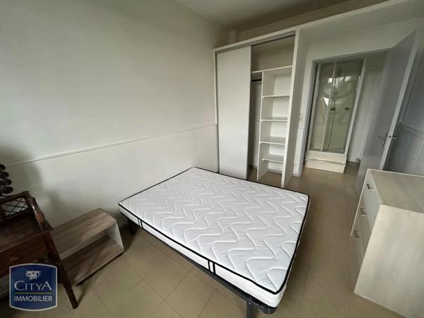 Appartement à louer 2 pièces 32m² Thiers (63300)