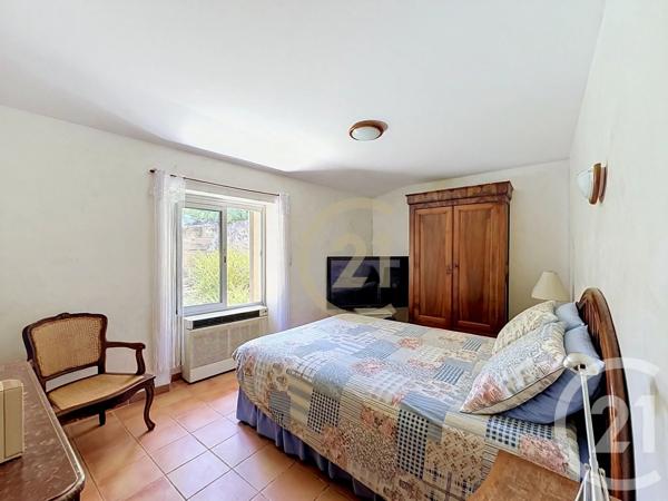 Maison à vendre  6 pièces - 184,17 m 2   UZES  - 30