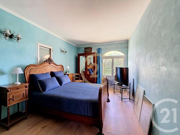 Maison à vendre  6 pièces - 184,17 m 2   UZES  - 30