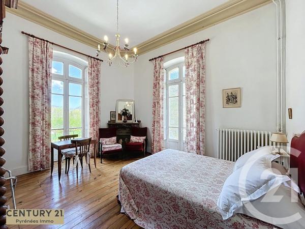 Maison à vendre  23 pièces - 472 m 2   BAGNERES DE LUCHON  - 31