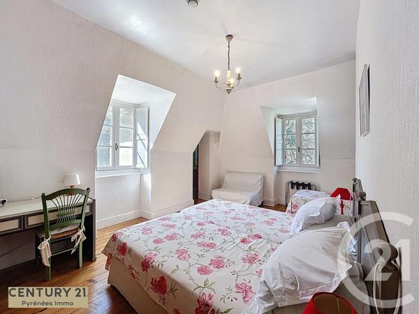 Maison à vendre  23 pièces - 472 m 2   BAGNERES DE LUCHON  - 31