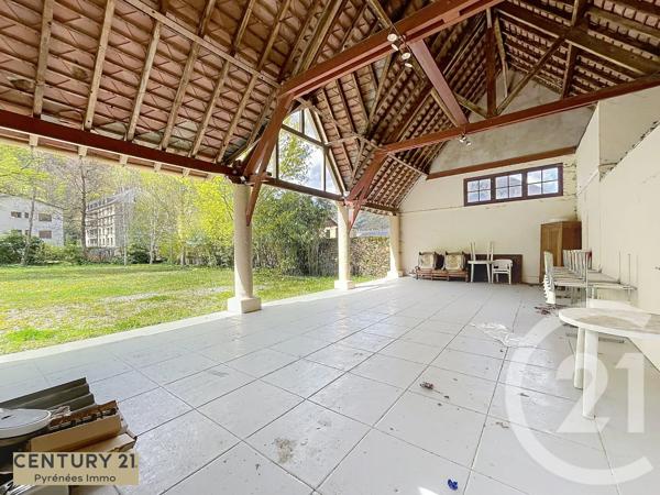 Maison à vendre  23 pièces - 472 m 2   BAGNERES DE LUCHON  - 31