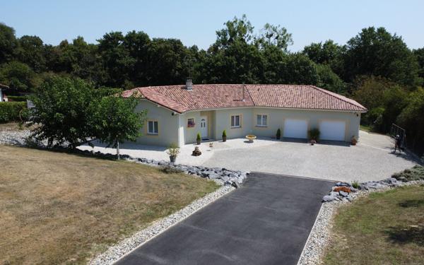 Maison à vendre    6 pièces •  Hagetmau