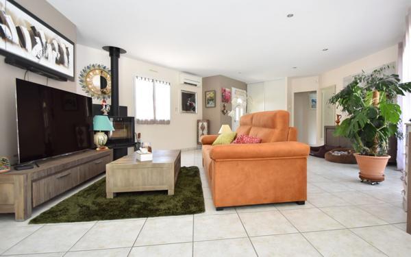 Maison à vendre    6 pièces •  Hagetmau