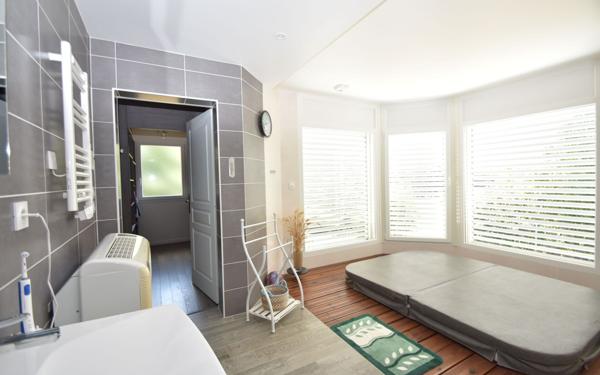 Maison à vendre    6 pièces •  Hagetmau