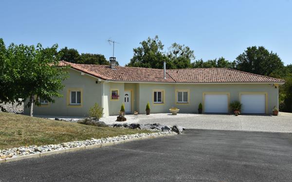 Maison à vendre    6 pièces •  Hagetmau