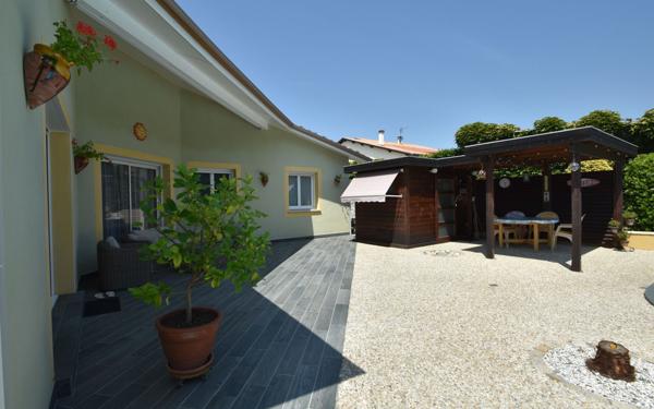 Maison à vendre    6 pièces •  Hagetmau