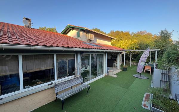 Maison à vendre    4 pièces • 133 m2 Saint-Pierre-d'Irube