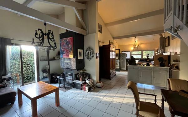 Maison à vendre    4 pièces • 133 m2 Saint-Pierre-d'Irube