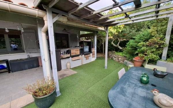 Maison à vendre    4 pièces • 133 m2 Saint-Pierre-d'Irube