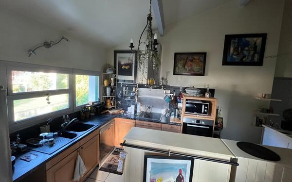 Maison à vendre    4 pièces • 133 m2 Saint-Pierre-d'Irube