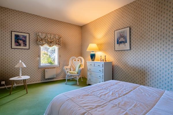 Rare à Béziers : Propriété 234 m², parc de 8 200 m² avec piscine et vue imprenable