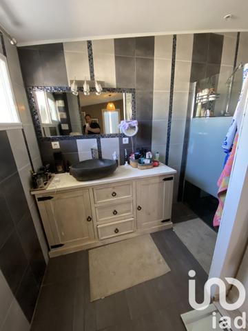 Maison traditionnelle 8 pièces de 218 m² à Saint-Agnant (17620)