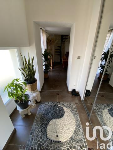 Maison traditionnelle 8 pièces de 218 m² à Saint-Agnant (17620)