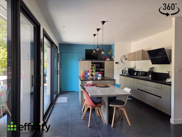 Maison
         6 pièces
        - 149 m² 662 500 € *