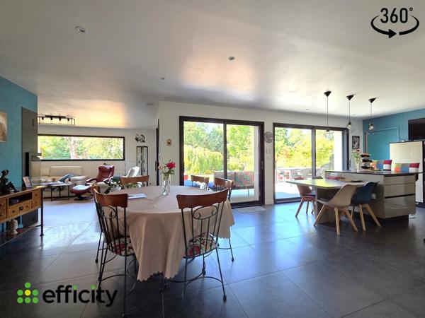Maison
         6 pièces
        - 149 m² 662 500 € *