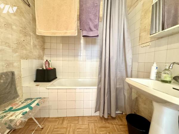 MAISON DE CHARME EN PIERRE 54 M² – CENTRE-BOURG SAINT-ALBAN-SUR-LIMAGNOLE