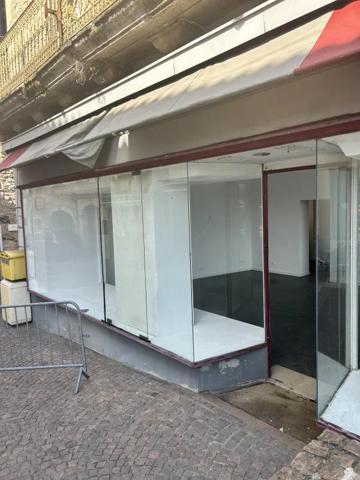 Bureau à louer à Villefranche-de-Rouergue (12200)