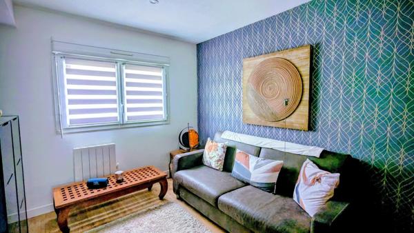 Maison entièrement rénovée 4 chambres avec terrasse vue sur jardin – Aiguillon (47190)