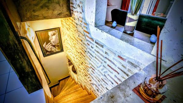 Maison entièrement rénovée 4 chambres avec terrasse vue sur jardin – Aiguillon (47190)