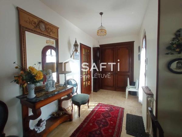 Pavillon de caractère à rafraichir