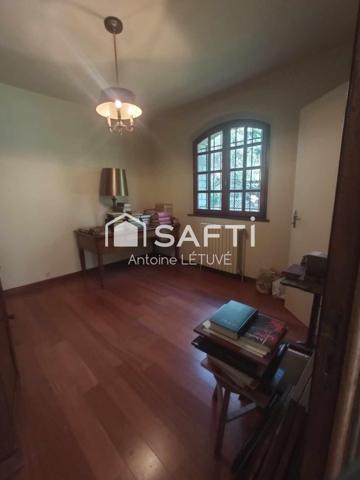 Pavillon de caractère à rafraichir