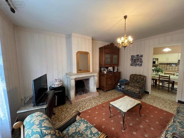 Maison à vendre à Longué-Jumelles dans le Maine-et-Loire (49160), ref : 49107-1127