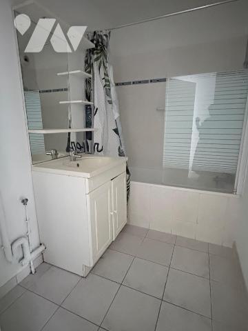 Nouveauté, Etaples
À proximité immédiate de toutes commodités.
Cet appartement T3, situé au r...