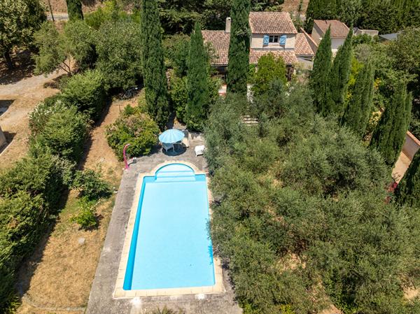 A VENDRE EN EXCLUSIVITE !Maison Lorgues 4 pièces 100 m2 + piscine sur un terrain de 1453m²
