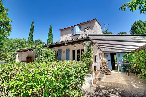 A VENDRE EN EXCLUSIVITE !Maison Lorgues 4 pièces 100 m2 + piscine sur un terrain de 1453m²