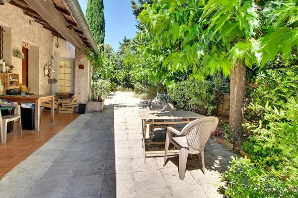 A VENDRE EN EXCLUSIVITE !Maison Lorgues 4 pièces 100 m2 + piscine sur un terrain de 1453m²