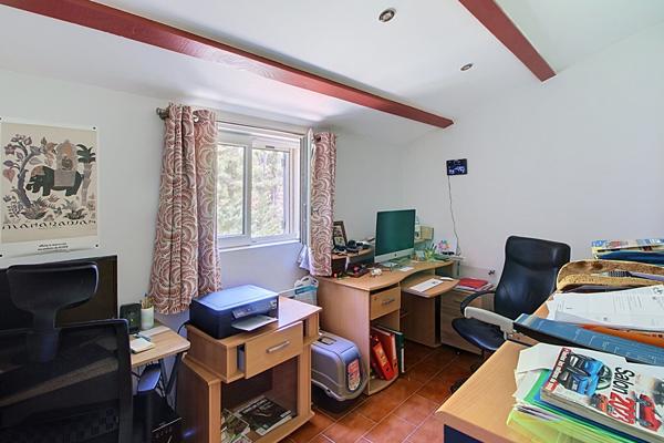 A VENDRE EN EXCLUSIVITE !Maison Lorgues 4 pièces 100 m2 + piscine sur un terrain de 1453m²
