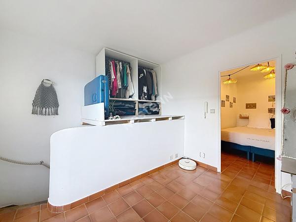 Maison de village provençale 70m², avec terrasses , studio et cave