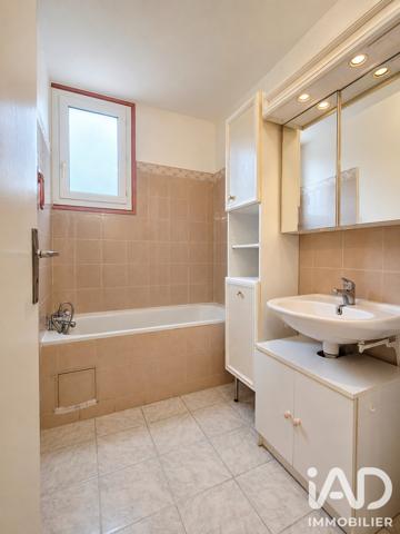 Appartement à vendre 4 pièces 98,83 m² Nîmes