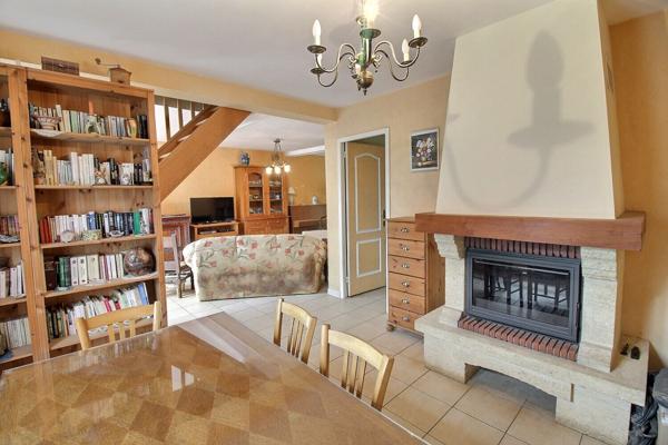 Pavillon 5 chambres proche EPERNON avec terrain et garage