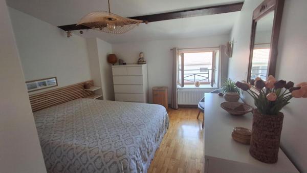 DUPLEX  CLIMATISE T4 TERRASSE  PLEIN CENTRE BRIGNAIS